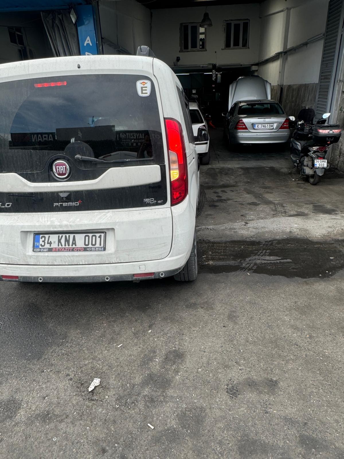 BORCAR servis girişinde araç